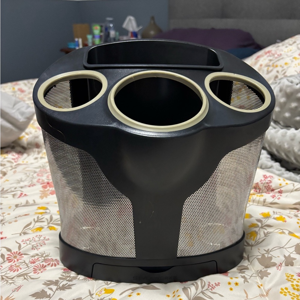 🔵 Black Mesh Makeup Organizer